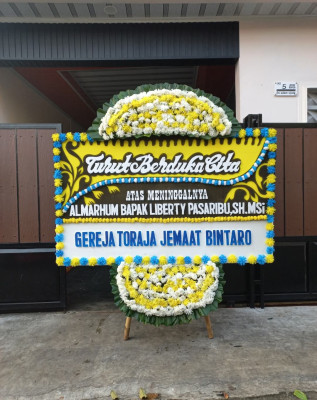Papan Bunga Duka di Kraksaan